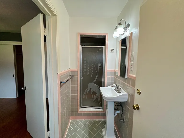 621 S 13th St — Photo 45