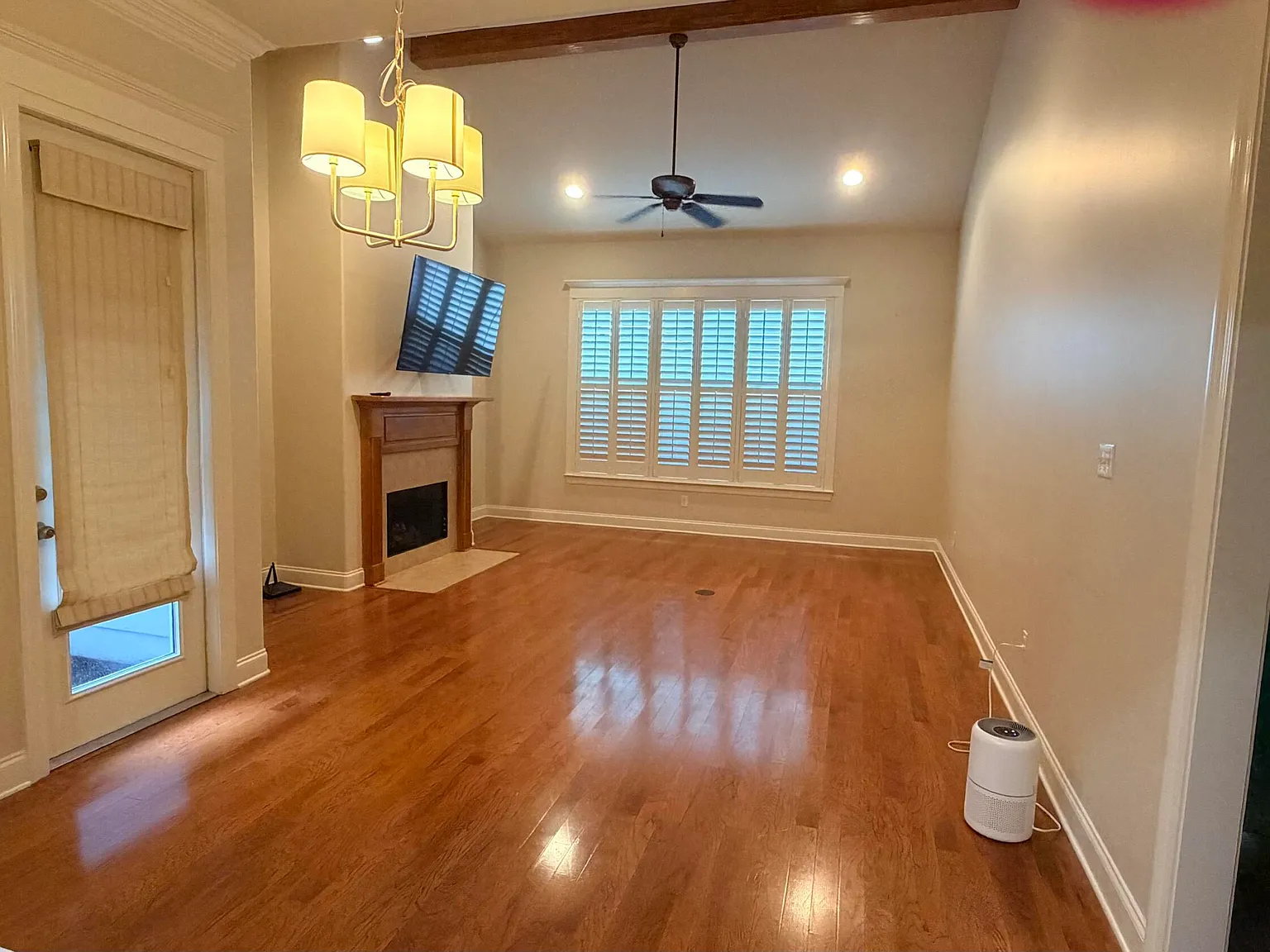 2 bed, 2.0 bath, 1400 sqft, $1,700 — Photo 4