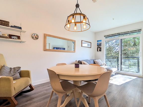 4th image of 700 Clarke Rd #402