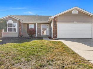 2731 Providence Ridge Dr, Wentzville, MO 63385