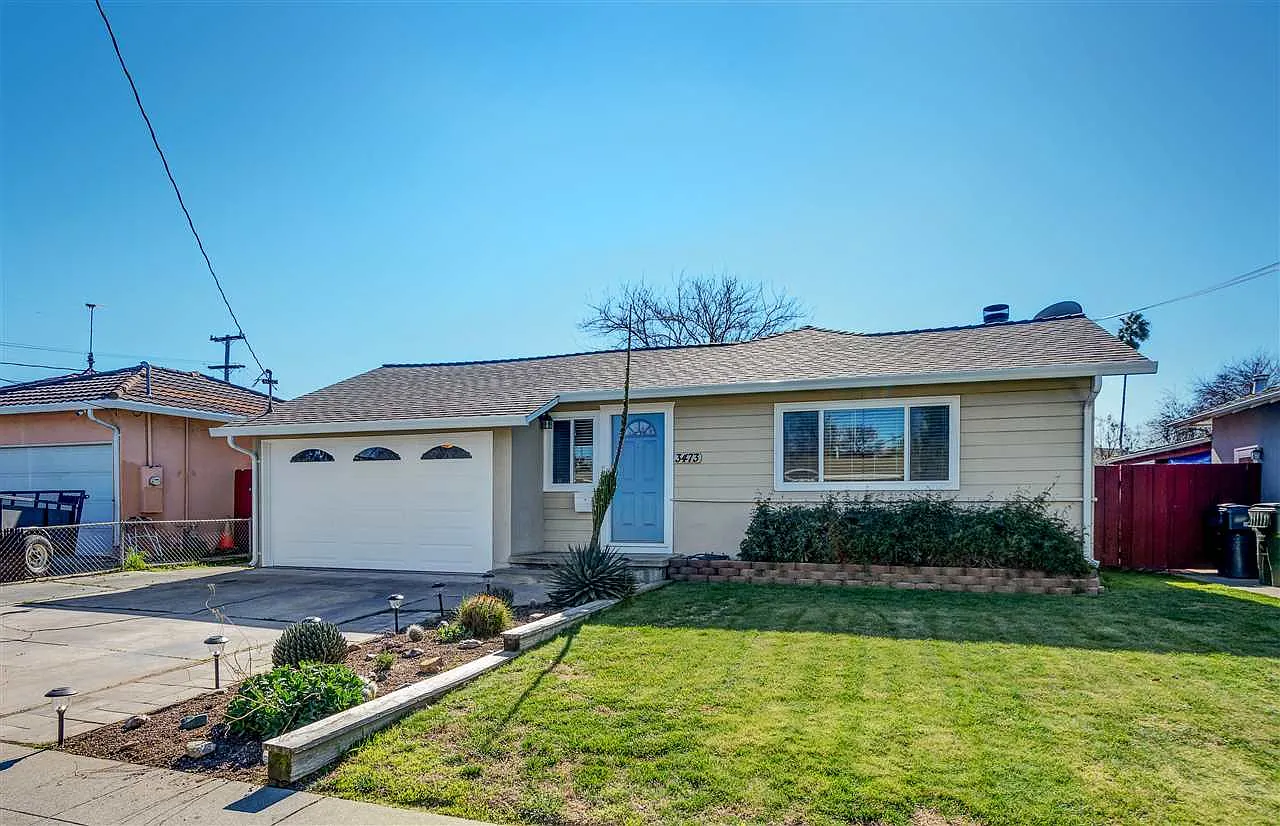 3473 Madeira Way photo 1