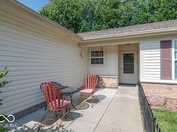5th image of 6058 Rocky River Dr
