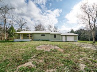1240 Burks Loop, Grimsley, TN 38565