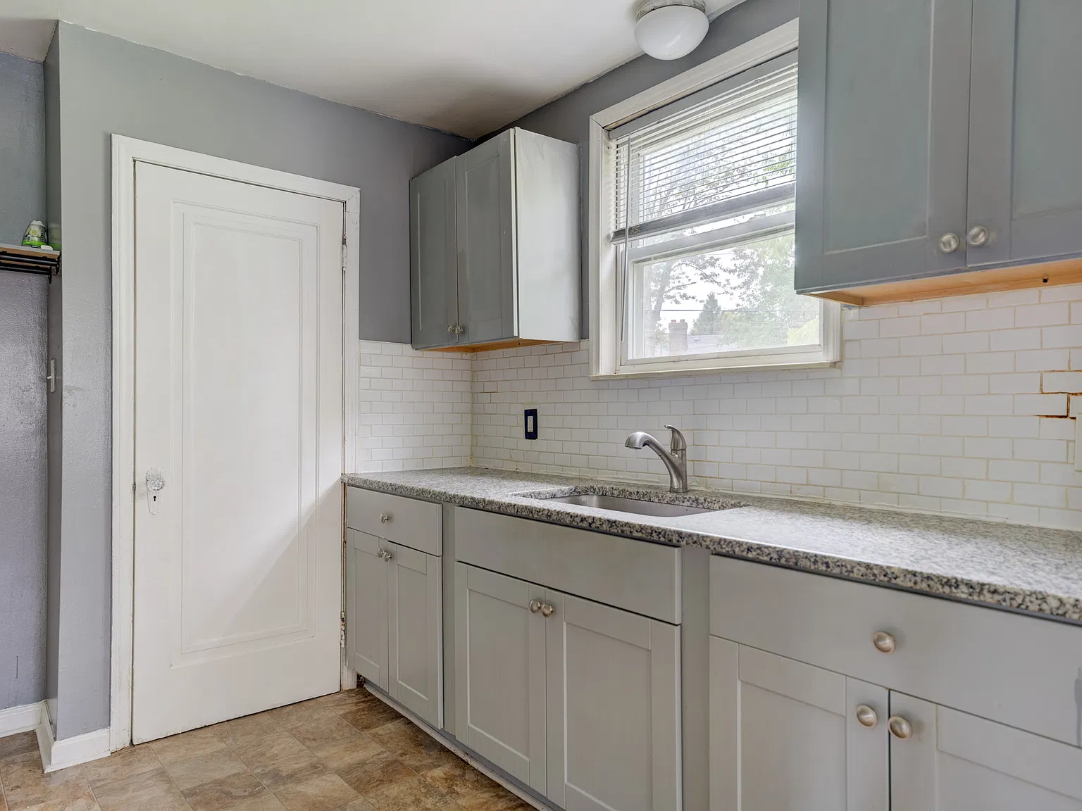 3 bed, 1145 sqft, $1,550 — Photo 4