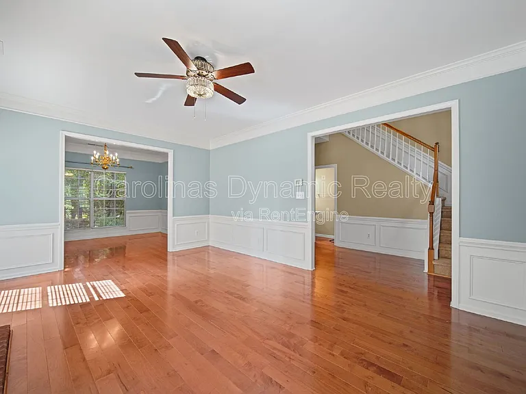 2812 Redfield Dr — Photo 6