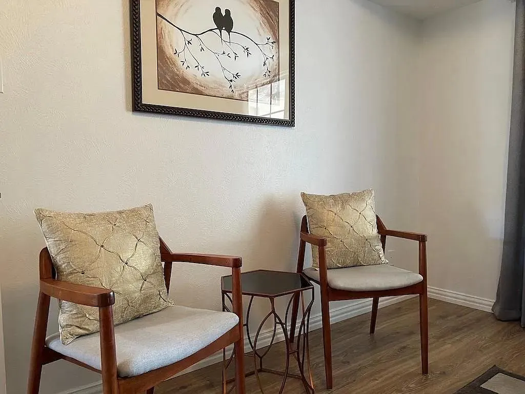 4333 Ireland Dr — Photo 4