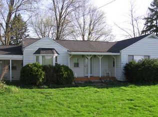 2340 Mooreville Rd, Milan, MI 48160