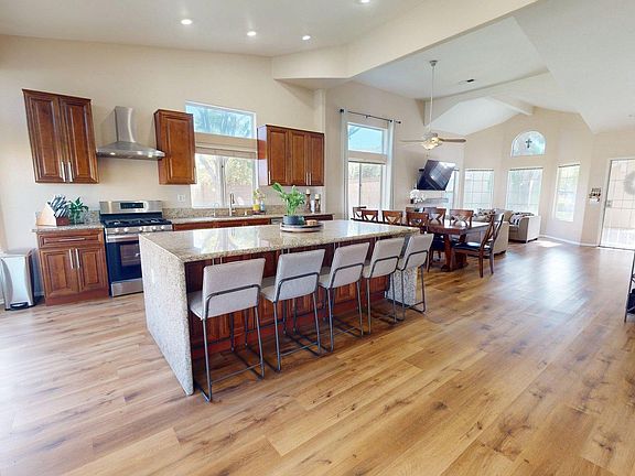 4th image of 45066 Palo Vista Dr