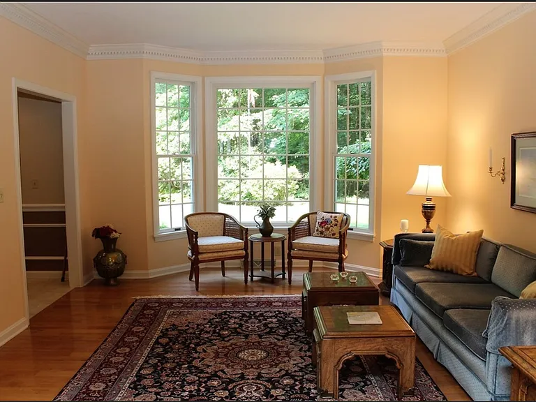 7217 Pine Tree Ct — Photo 33