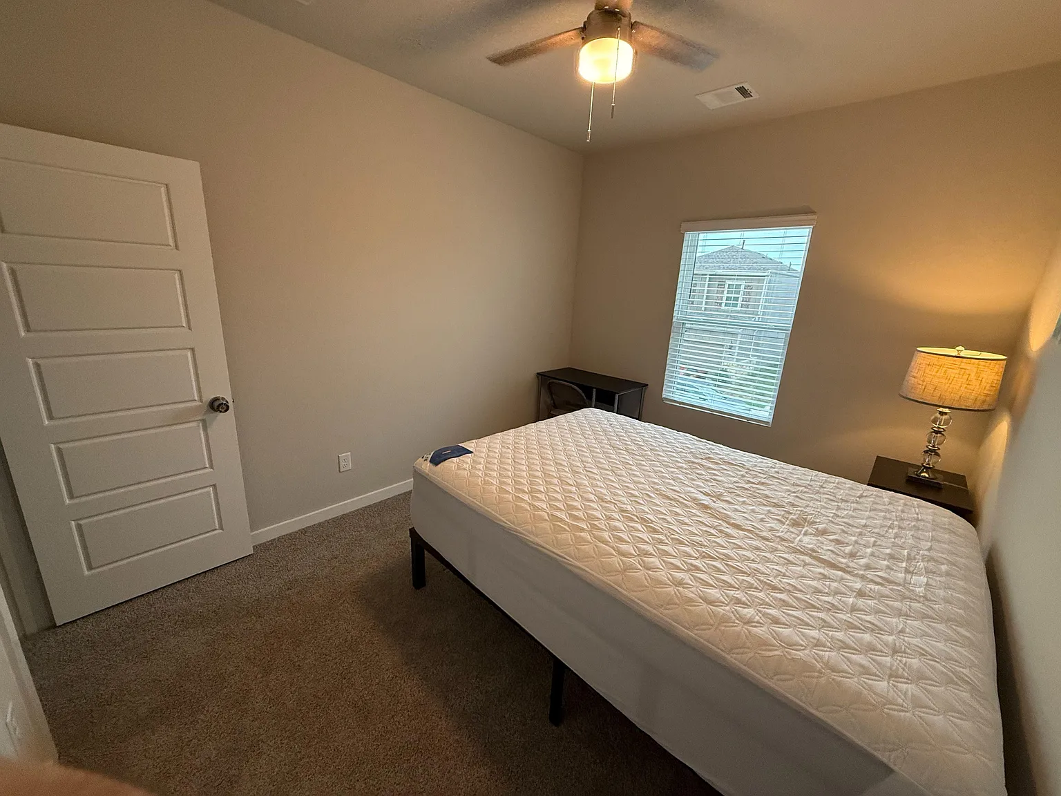 3 bed, 2.5 bath, 1500 sqft, $988 — Photo 3