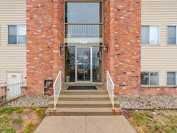 2nd image of 734 W Kilgore Rd APT 208