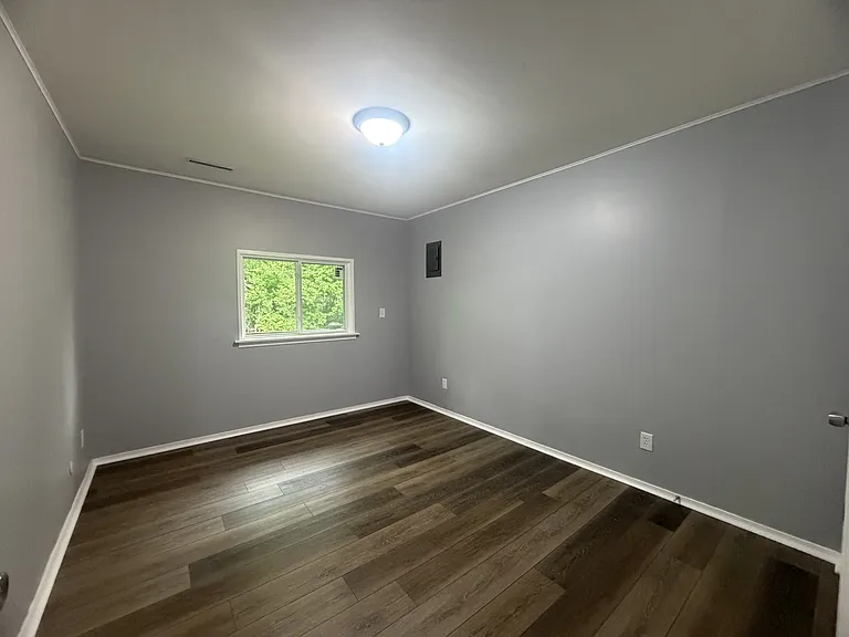 902 E Frederick St — Photo 12