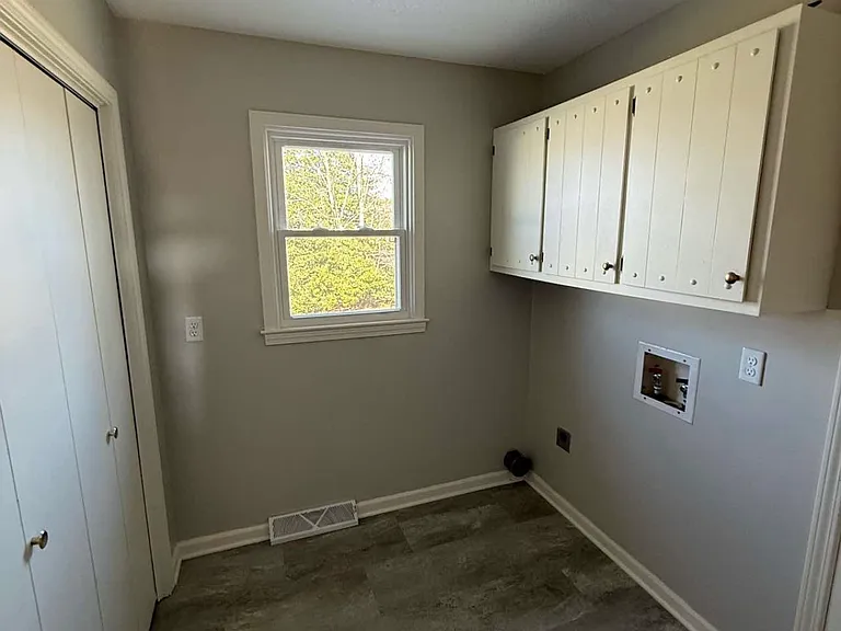 474 Bennett Rd — Photo 6