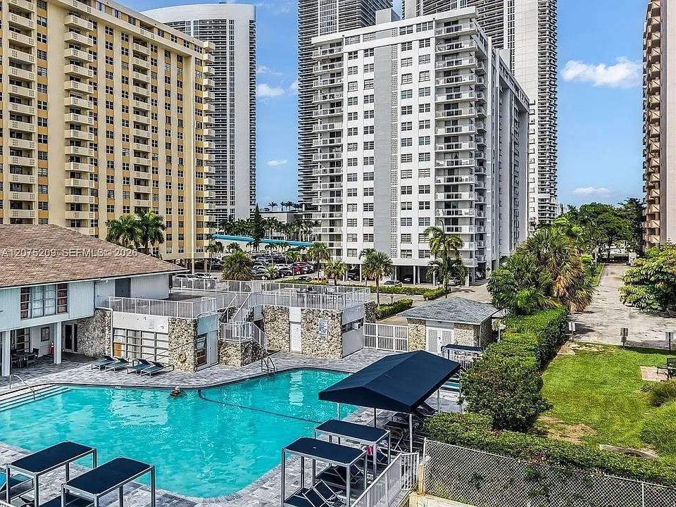 1849 S Ocean Dr #202