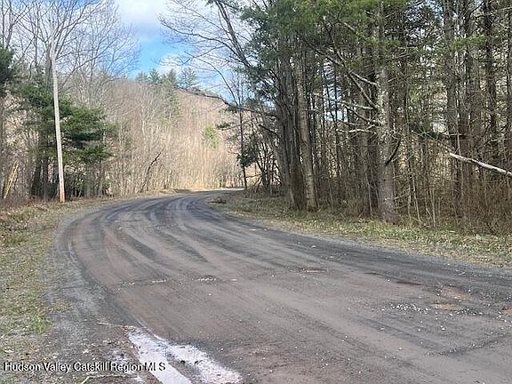 4th image of 184-210 Silver Springs Rd