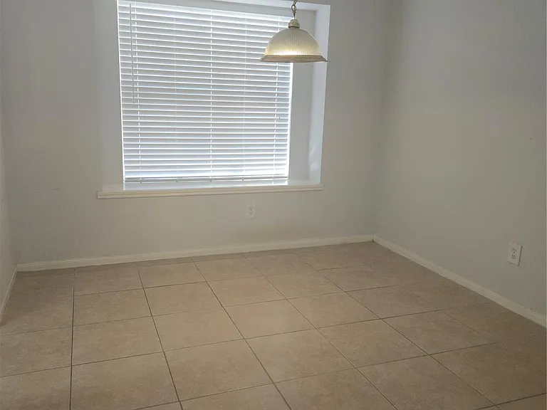 938 Birnham Woods Blvd — Photo 12