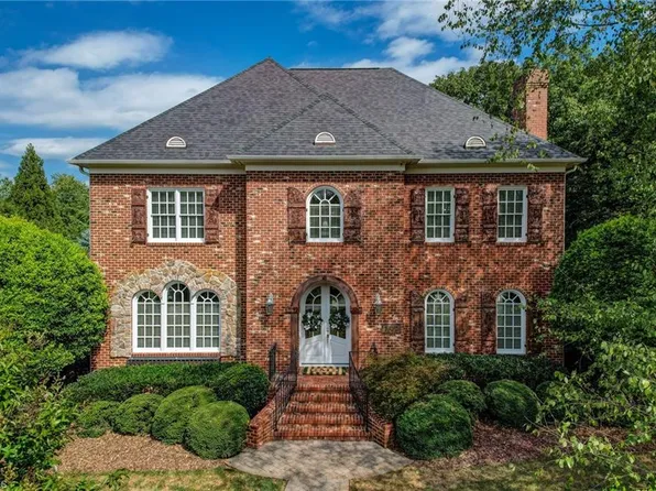 7102 Henson Farm Way, Summerfield, NC 27358