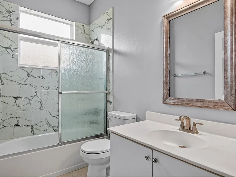 671 NW Stanford Ln — Photo 18