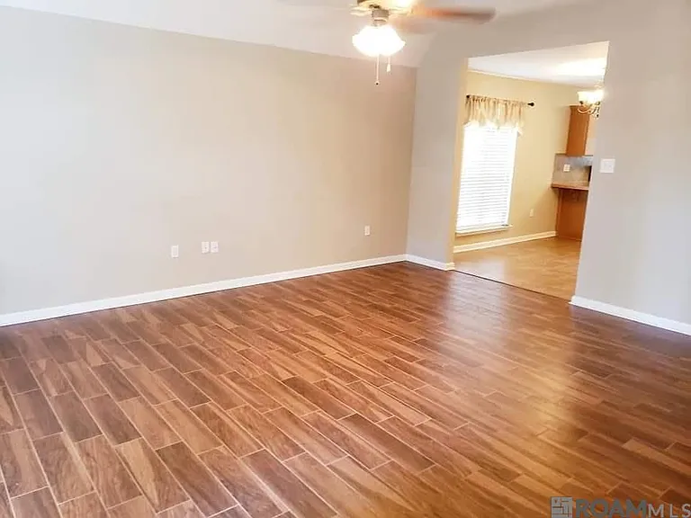 14364 Summerset Dr — Photo 4