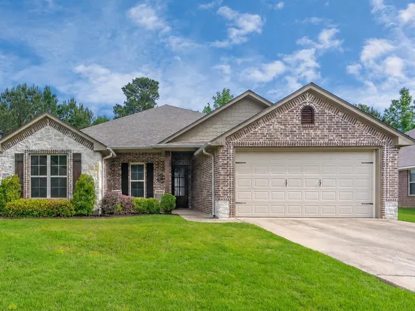 311 Bois D Arc St, Hallsville, TX 75650