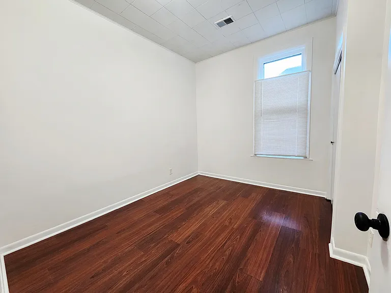 721 N Main St #D — Photo 7