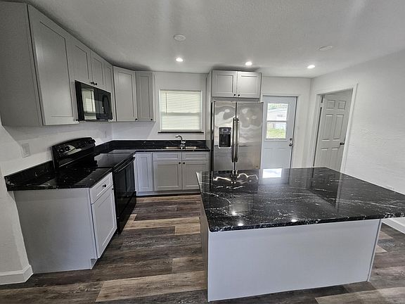 4th image of 1336 Imperial Dr