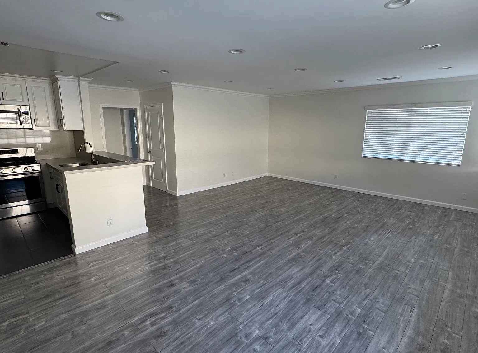 2 bed, $2,795 — Photo 2