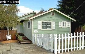 Green Features w/Solar Electricity!