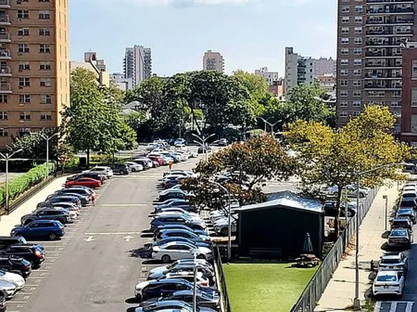 2915 W 5th St APT 5B, Brooklyn, NY 11224