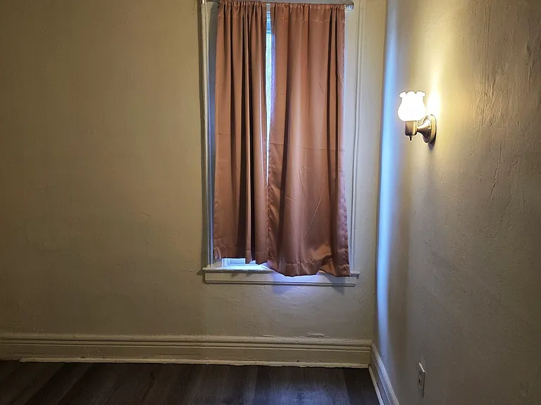 135 Gold St #1 — Photo 10