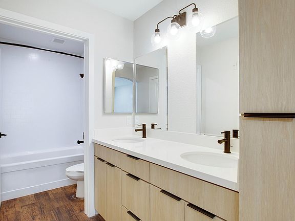 5th image of 7661 Beverly Blvd #1-137
