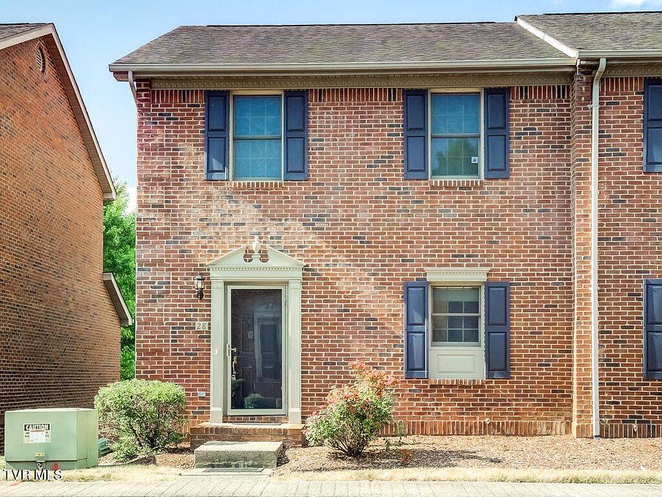 1st image of 28 Oak Leaf Cir #28