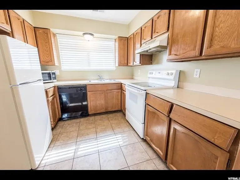 7348 W Copperview Dr — Photo 3