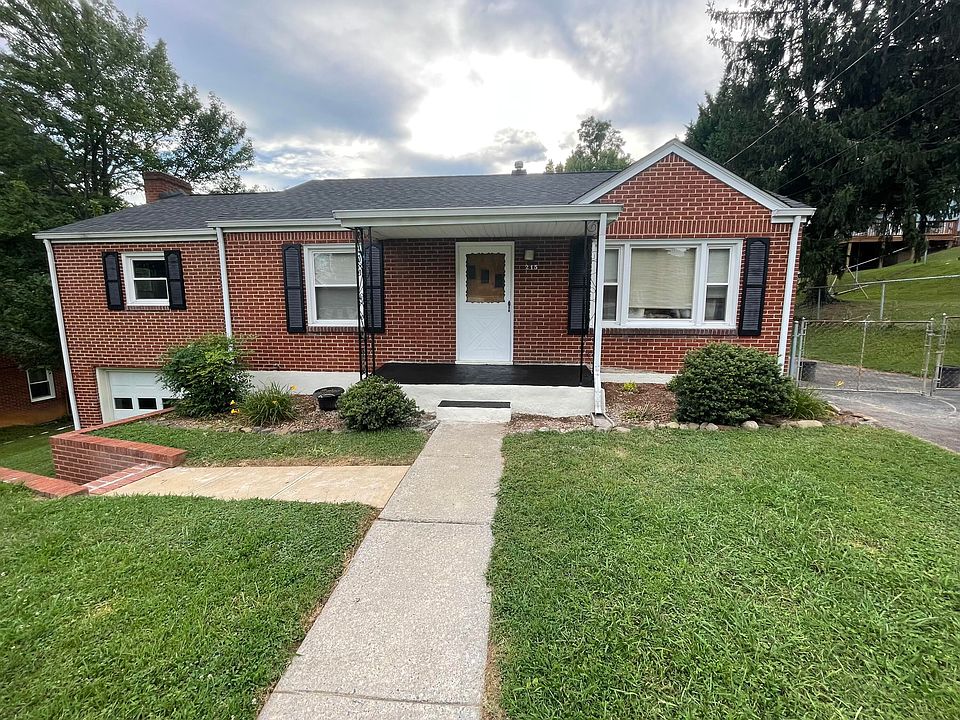 1st image of 215 Barnett Rd