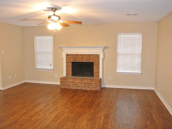 2nd image of 4506 Sunnyslope St
