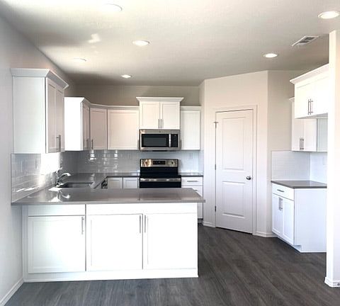 2nd image of 4209 N Hooper Dr