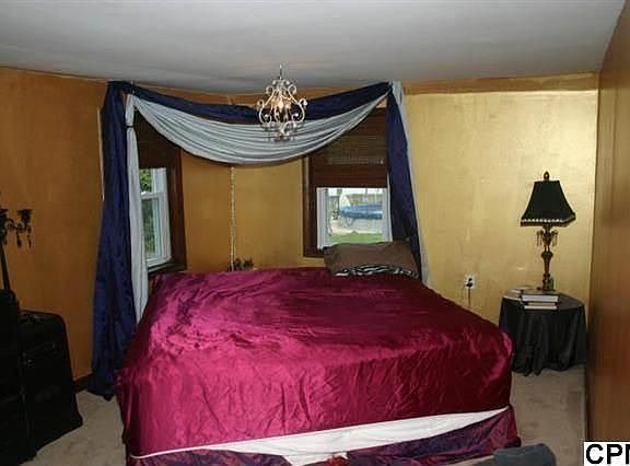 5th image of 472 W Prospect Ave