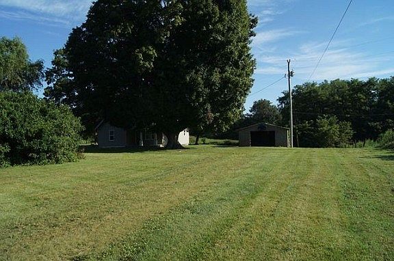 2nd image of 400 Park Cosby Rd