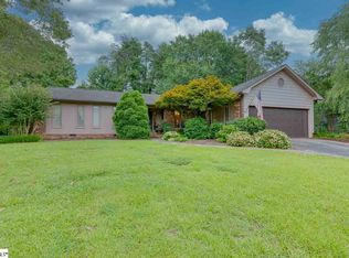 203 Trailwood Dr, Spartanburg, SC 29301