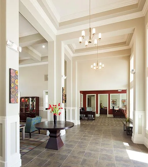 Encino Pointe — Photo 15