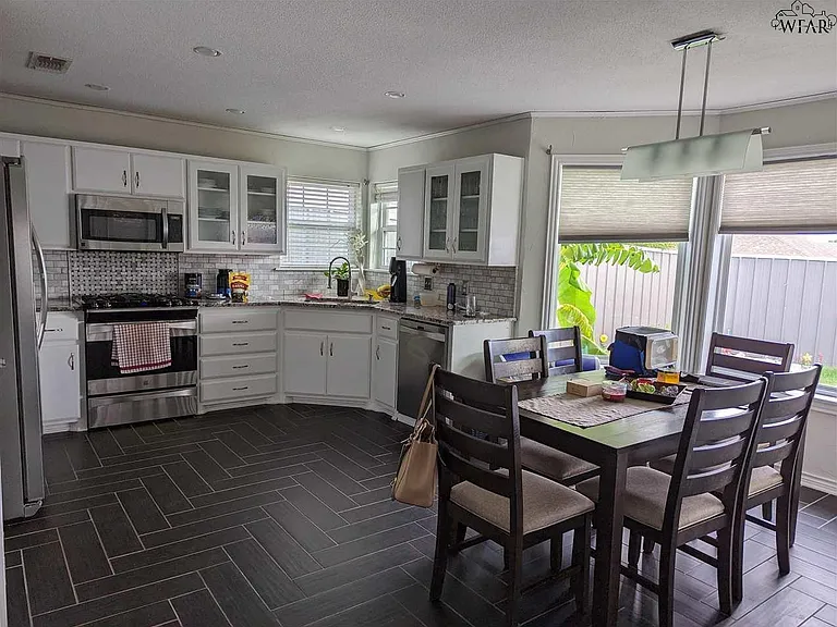 5105 Carlene Dr — Photo 7