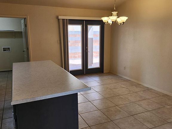 4th image of 4241 E Los Olivos Dr