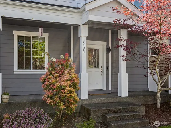 4432 Edgewater Boulevard NE, Lacey, WA 98516