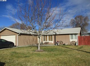 985 E Gladys Ave, Hermiston, OR 97838