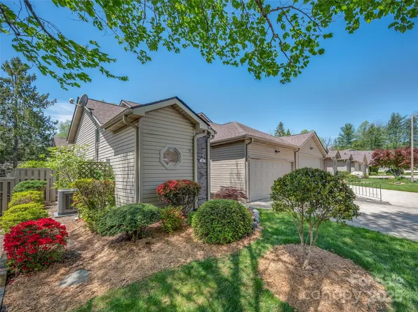 17 Tisha Ln, Hendersonville, NC 28739