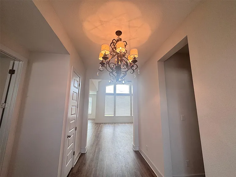2605 Brushwood Mdw — Photo 2