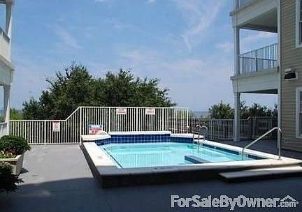 3rd image of 3800 Dupont Cir Unit 203