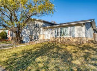 6036 Rob Roy Dr, Oak Forest, IL 60452