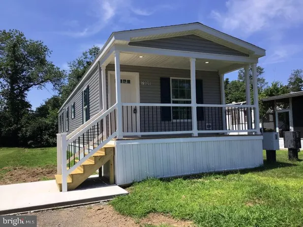 7008 Huber Dr, Morrisville, PA 19067