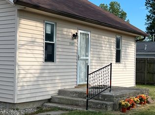 7221 Baer Rd, Fort Wayne, IN 46809